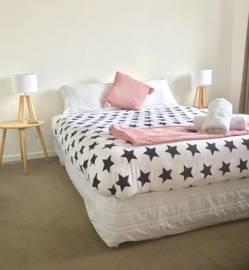 Sycamore Villa, 2 Bedroom Apartment ديوندين المظهر الخارجي الصورة